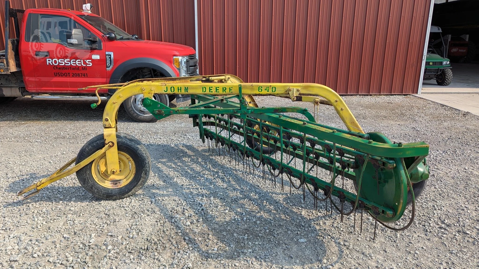 USED JOHN DEERE 640