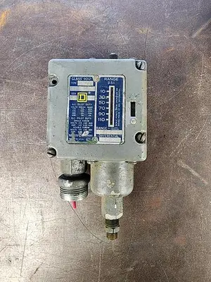 USED SQUARE D ACW1