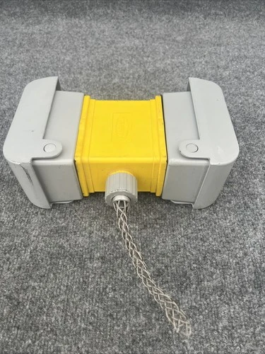 Used Hubbell HBLPOB1D Electrical Boxes California US | Davliegogo LLC #1705726