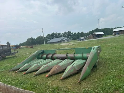 Used JOHN DEERE 653 Auger Headers Pennsylvania US | Trustworthy Equipment #1403580