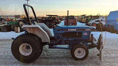 USED 1990 NEW HOLLAND 2120