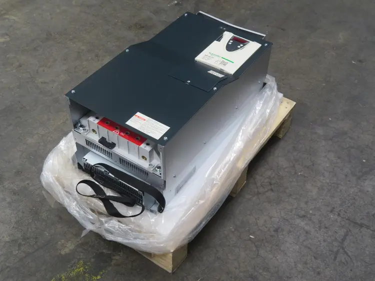 New | in-Stock SCHNEIDER ATV61HD45N4Z AC Drive Control Module Texas US | Aucto #1307107