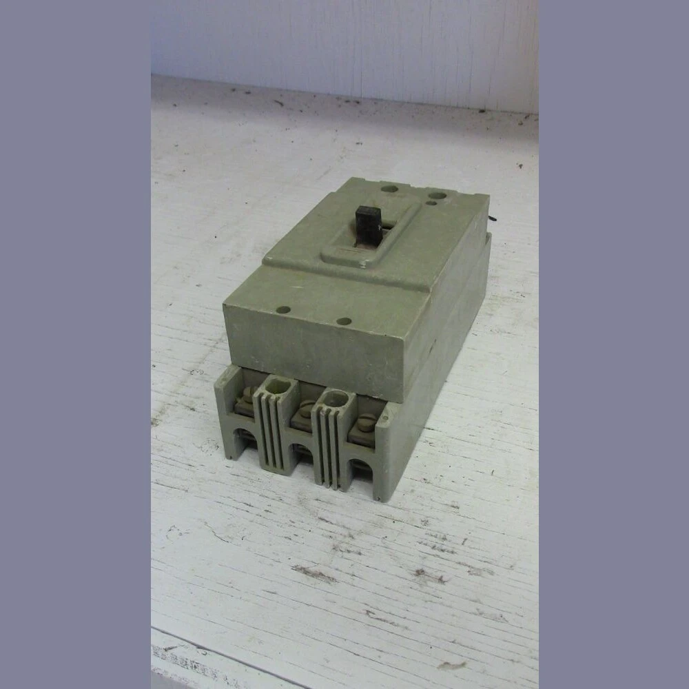 General Electric 3 Pole 15 Amp TF Breaker