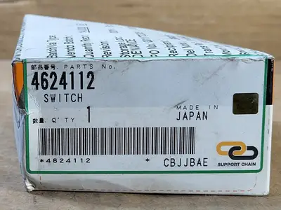 NEW HITACHI 4624112
