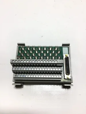 Allen-Bradley 1492-AIFM16-F-3 Analog Interface Module Ser C