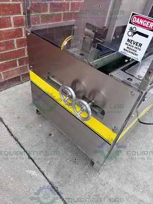 USED ECONOSEAL E SYSTEM 2000 ECONOSEAL CARTONER W/  HOT GLUE SEALING