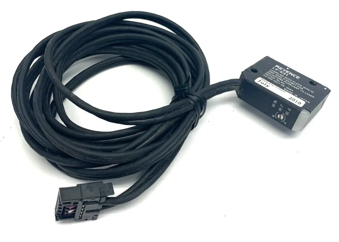 LV-S31 | Keyence  Sensor Head Spot Reflective Distance Definite Reflective - Used