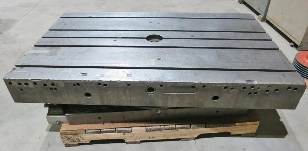 USED 1972 GIDDINGS & LEWIS WORKING SURFACE OF TABLE: 36” X 60”
