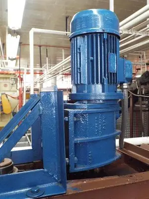 2,000 Liter Carbon Steel Mixing Tank