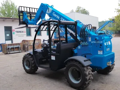 USED 2022 Genie GTH-5519