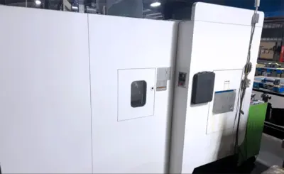 Used 2013 MAZAK VTC 200-C Vertical Machining Centers Illinois US | Machinery Marketing International #1173951
