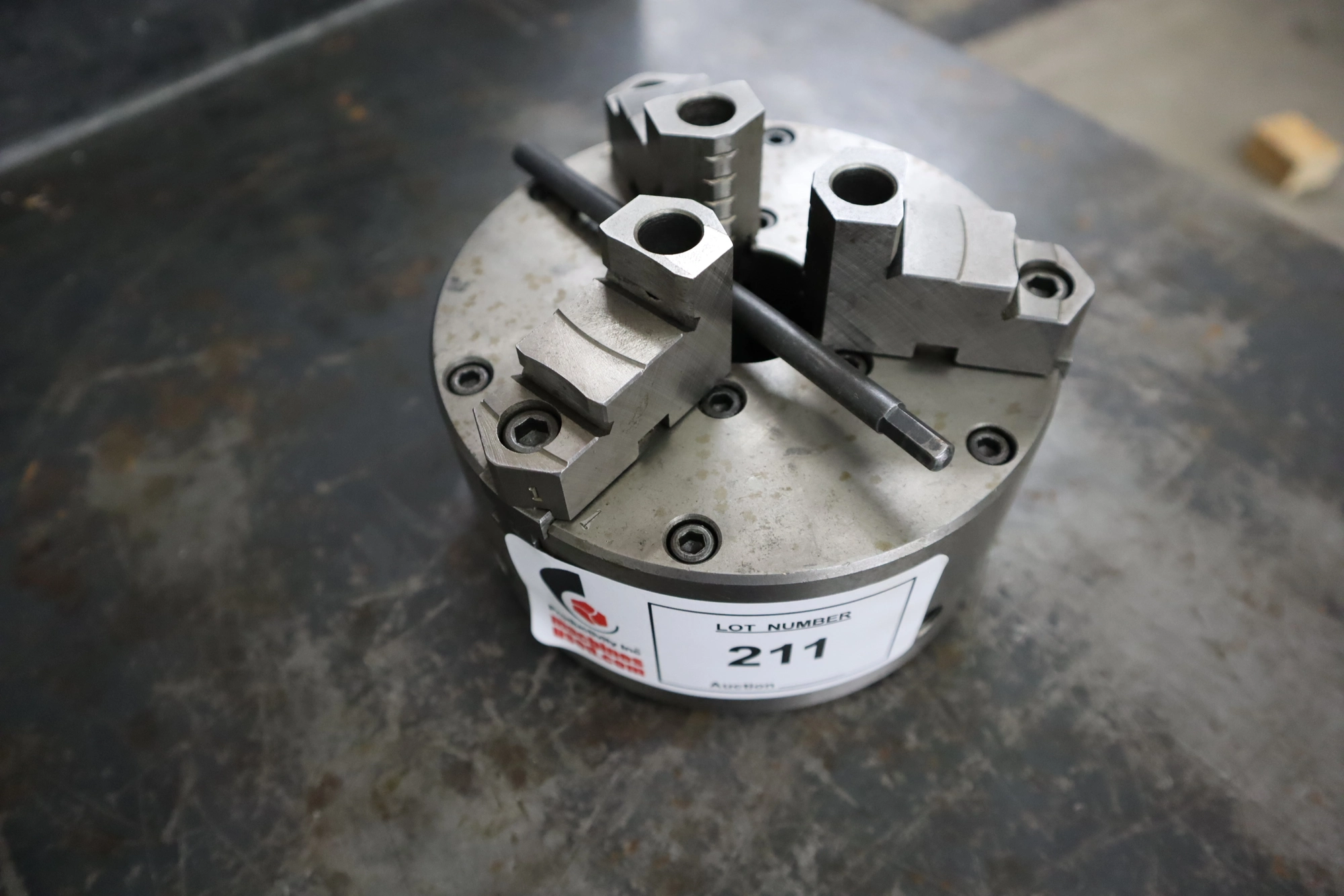 Used HARDINGE 2063R Chucks Minnesota US | Machinesused.com #1383947