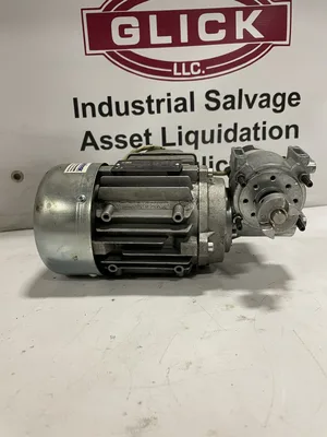 Sew-Eurodrive 21087071 Gear Drive/Speed Reducer 0.16/0.18HP 3PH 7:1 w/ Encoder