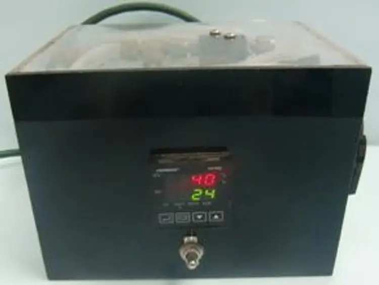 Used OMEGA CN7833 INPUT: AC 100-240V 50/60HZ 5VA WI Temperature Controls Texas US | Bamko Surplus Process Equipment #938558