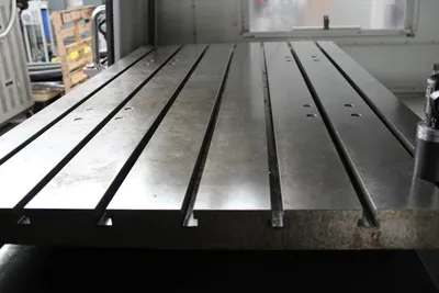 USED 2012 HAAS VF-8/40