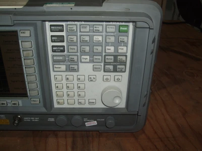 USED AGILENT E4402B