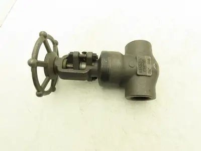Bonney Forge A105N Gate Valve 1-1/4" NPT Forged Steel Rising Stem