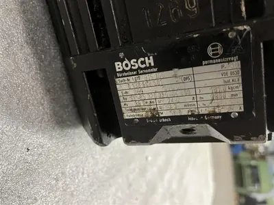 USED BOSCH SE-B5.320.020-04.000 BRUSHLESS SERVOMOTOR