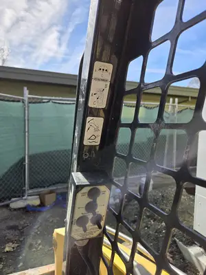 USED 2005 KOMATSU SK1026-5N