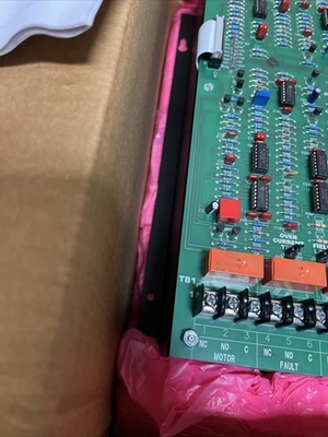 NEW Carotron P22194-1