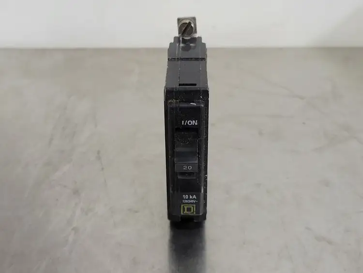 Used SQUARE D QOB120 Switchgears British Columbia CA | Lenmark #244751
