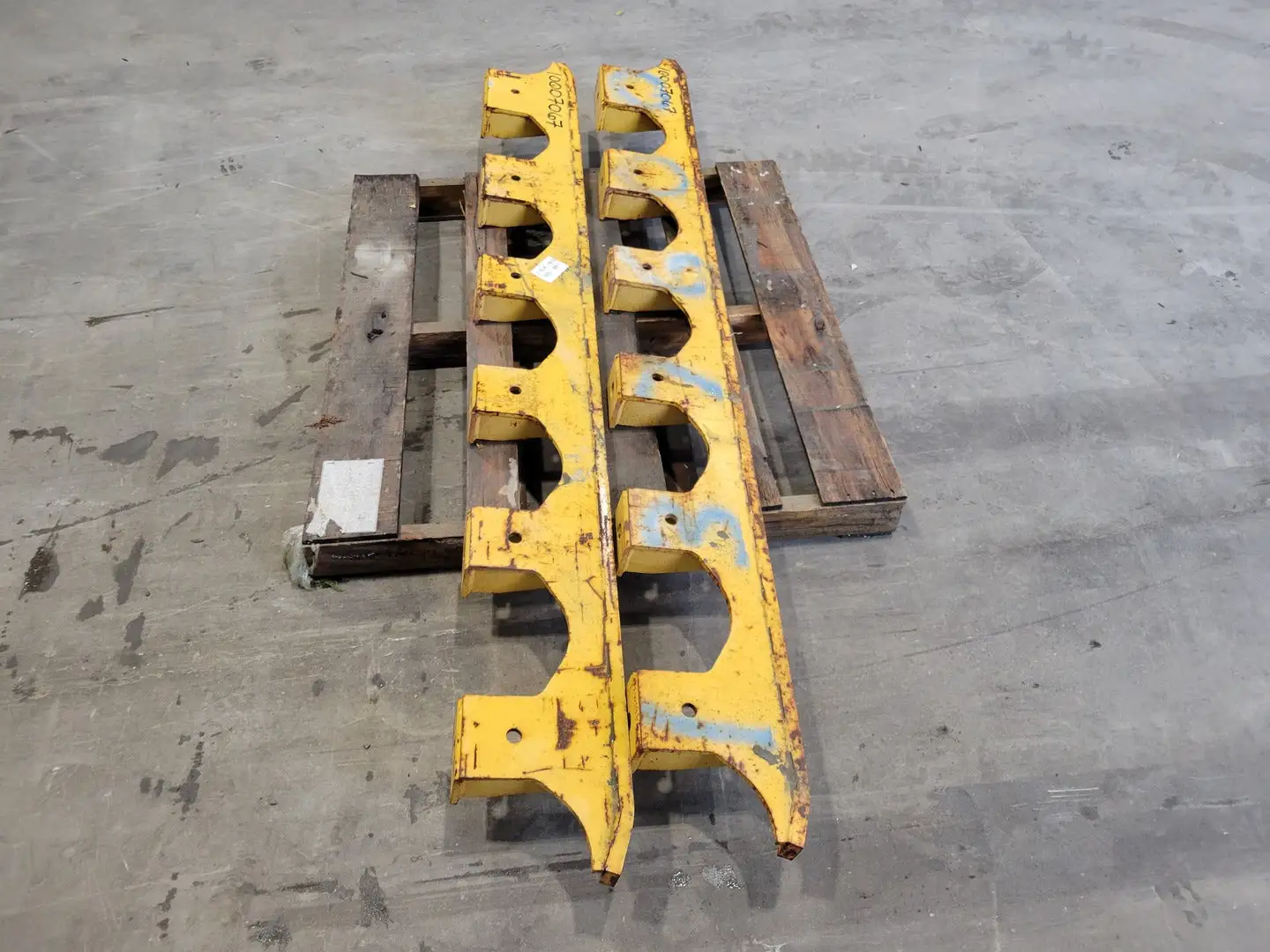 USED CATERPILLAR 294-2401