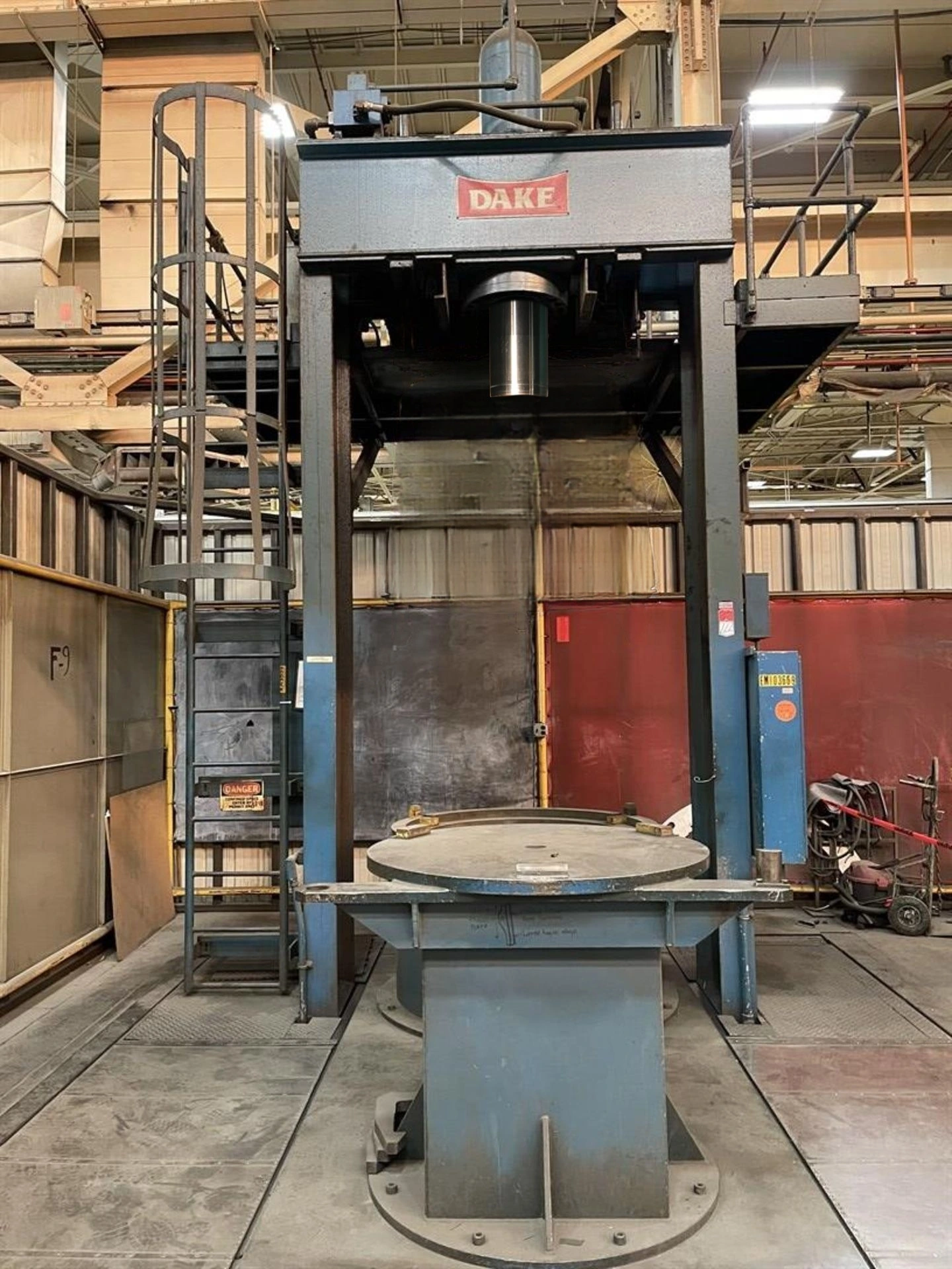 USED DAKE 19-525