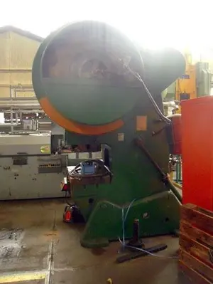 USED COFMO 100 TON