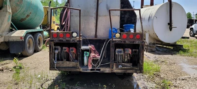 Used 1994 MACK DM690S Fuel & Lube Trucks Tennessee US | Ran Equipment #1403717