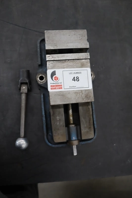 Used KURT WORKHOLDING SOLUTIONS D40 Vises Minnesota US | Machinesused.com #1505686