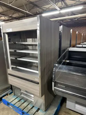 2-0019 Structural Concepts Oasis Self Contained Upright Display Cooler