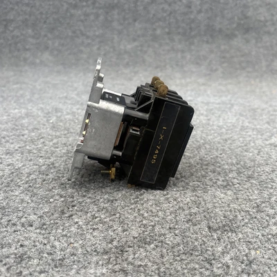 Used GE CR353AD3BH1 Relays & Switches California US | Davliegogo LLC #1725462