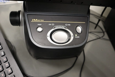 Used KEYENCE INSPECTION & MEASUREMENT KEYENCE IM-7030T 2D Vision Measuring Systems Minnesota US | Machinesused.com #1372426