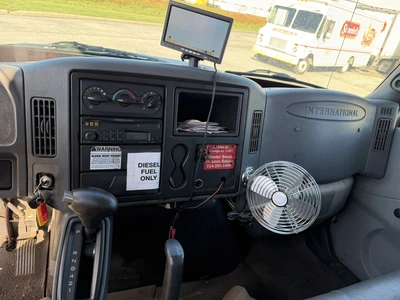 Used 2004 INTERNATIONAL 4300 SBA 4X2 24' BOX TRUCK Box trucks Ohio US | Miedema Asset Management Group #1709395