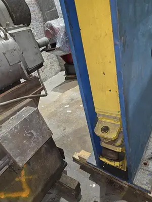 49” x 40,000 Lbs. Cincinnati Uncoiler