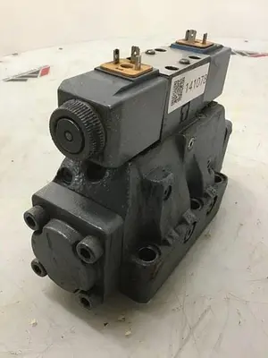 USED VICKERS DG4V-3-6C-M-U-HL7-60-B13