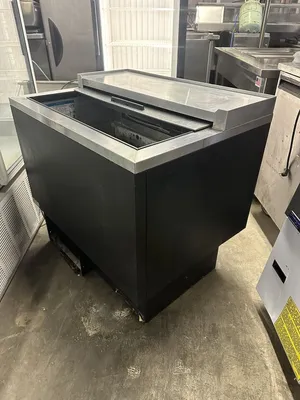 USED Beverage-Air GF34L-B