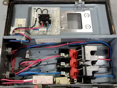 30 Amp, 3 Pole, 600 volts, Non-Fusible Disconnect Switch