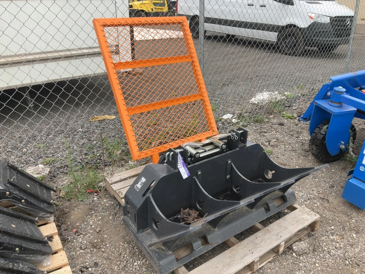 Used ARTEER SS-1500G HEAVY DUTY HYDRAULIC WINCH SKID STEER ATTACHMENT Winches Michigan US | Miedema Asset Management Group #1579257