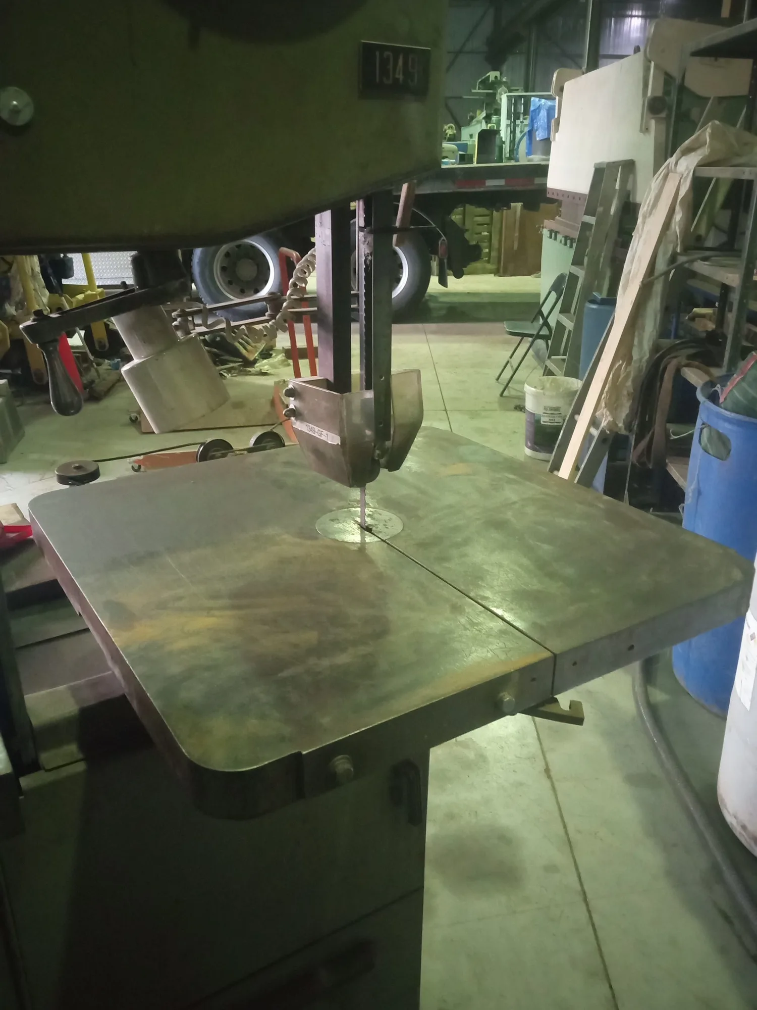 Used DoALL 36-Series Contour Bandsaw Vertical Band Saws Quebec CA | Machineco #1256423