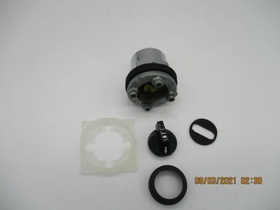Schneider Electric New, Open Box 900KS59B SER L Selector Switch