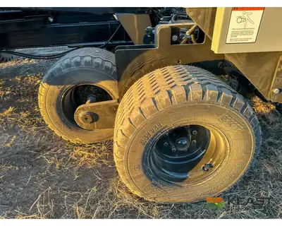 Used CRUSTBUSTER _UNKNOWN_ No-Till Drills Iowa US | Keast Enterprises #1360181