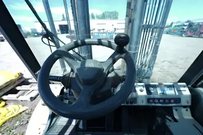 Caterpillar P20000 Forklift