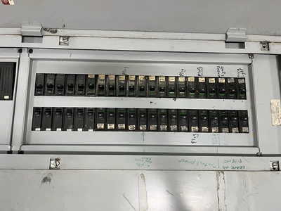 General Electric AQF3422AT 225A 208Y/120V Heavy Duty Breaker Pan