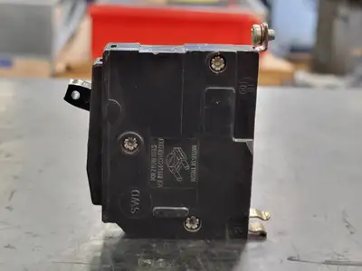 USED SQUARE D QOB120