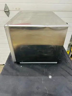Amana RCS10TS 1000w Commercial Microwave w/ Touch Pad, 120v Refurbished