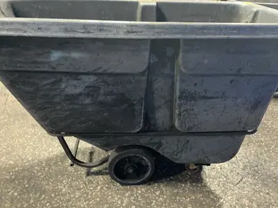 Used RUBBERMAID _UNKNOWN_ Material Handling (misc) Ohio US | HGR 24 #1556764