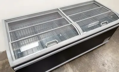 171-0627 83" Sliding Glass Door Self Contained Freezer
