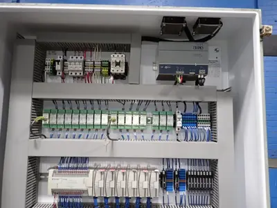 USED YASKAWA / MOTOMAN UP20 / DX200