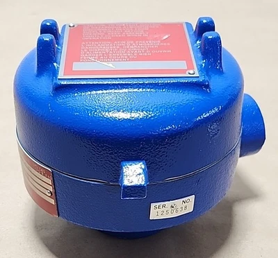 NEW Magnetrol 041-5017-108/081-8023-302